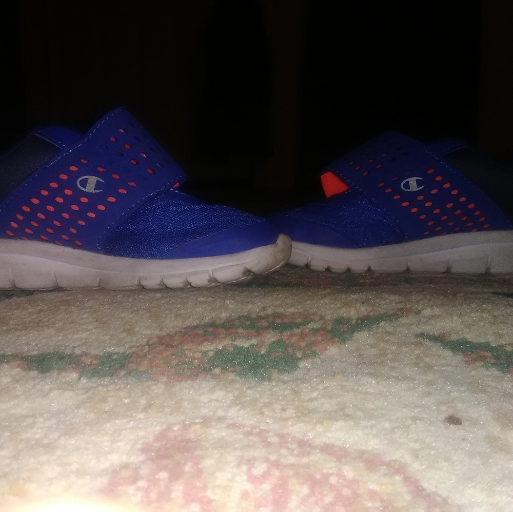 Champion strap on shoe